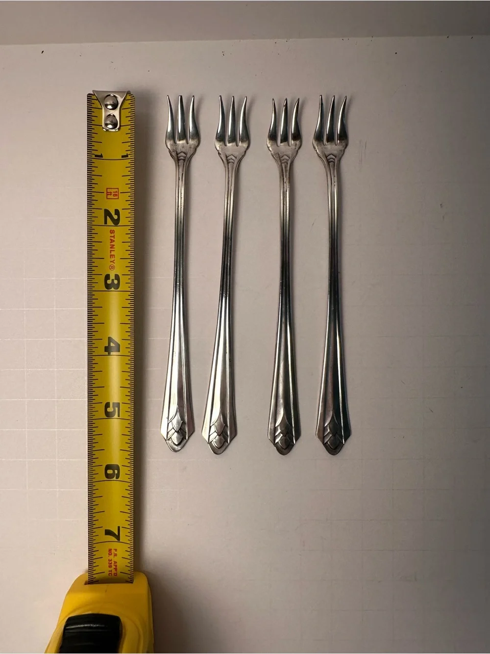 4 VTG ART DECO WINTHROP SILVER PLATE APPETIZER HOR D'VOUERS COCKTAIL FORK 5 1/2